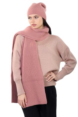 Set of merino wool scarf and hat in dusty rose