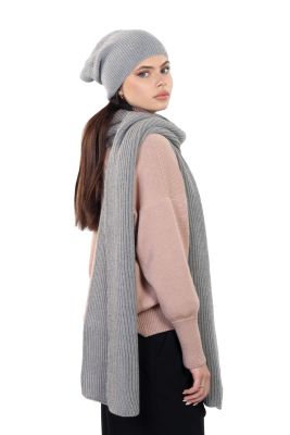 Set of merino wool scarf and hat in grey