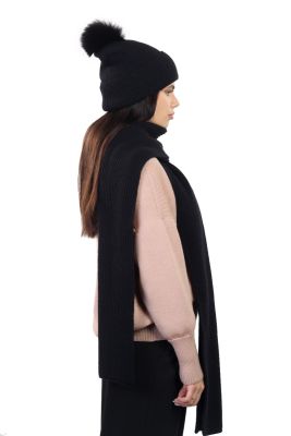 100% merino wool hat with flap and fur pompom (black)