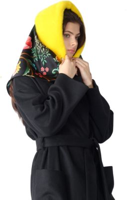 100%  silk hood with mink fur decor in yellow