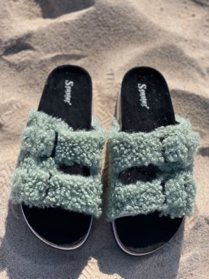 Orthopedic slippers decorated with wool teddy material in light green colour