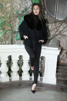 Wool and cashmere poncho black with sleeves and long collar in black 