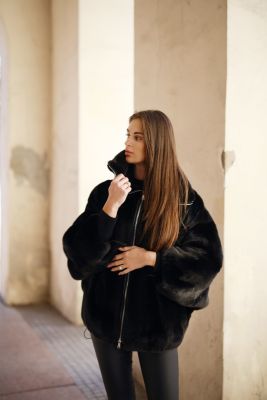 Mink fur coat with collar, black