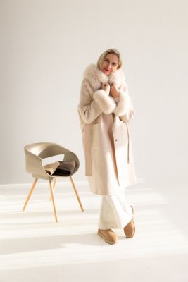 Wool and cashmere long coat with hood and sleeves decorated with fox fur in white
