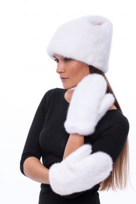 Mink fur hat “Kitty” in white