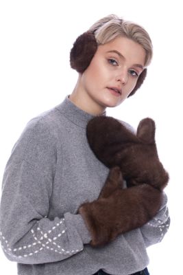 Set of mink fur earmuffs and mittens (natural brown)