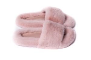 Slippers with mink fur in pink colour 