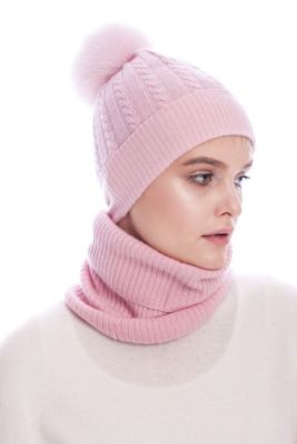 Cashmere hat pink with pompom pink (smaller size)