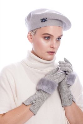 Wool beret in grey colour