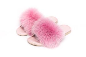 Slippers with fox fur in pink