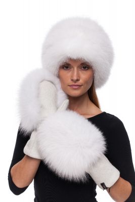 Wool mittens with fox fur in white