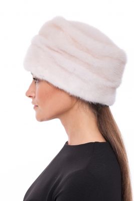 Mink fur hat “Tablet” in white